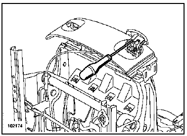 Armature de siège avant